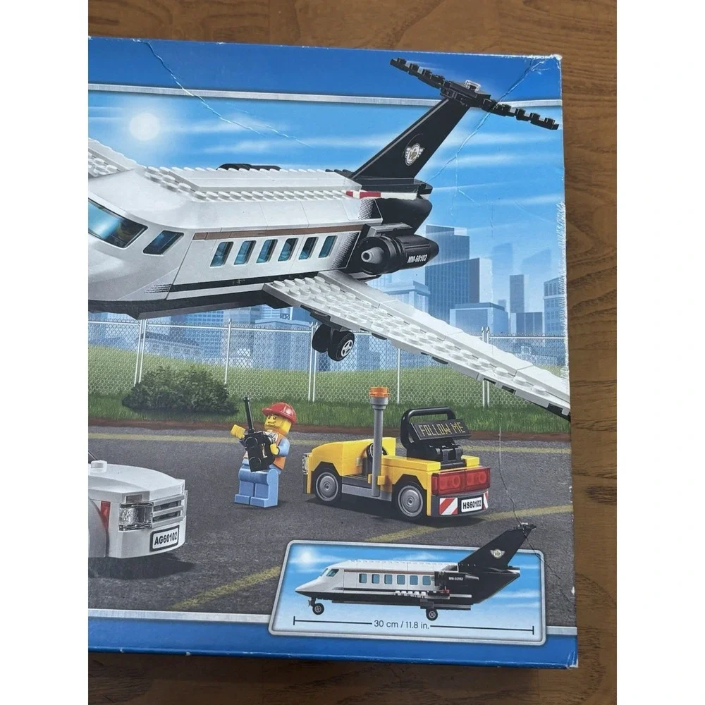 LEGO‎ City 60102 Airport VIP Service New Factory Sealed 5-12 364pcs Retired